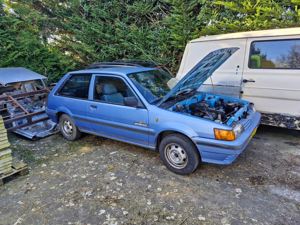 Nissan sunny N13/B11 Onderdelen - Diverse Gesloopt, Ophalen of Verzenden, Gebruikt, Nissan