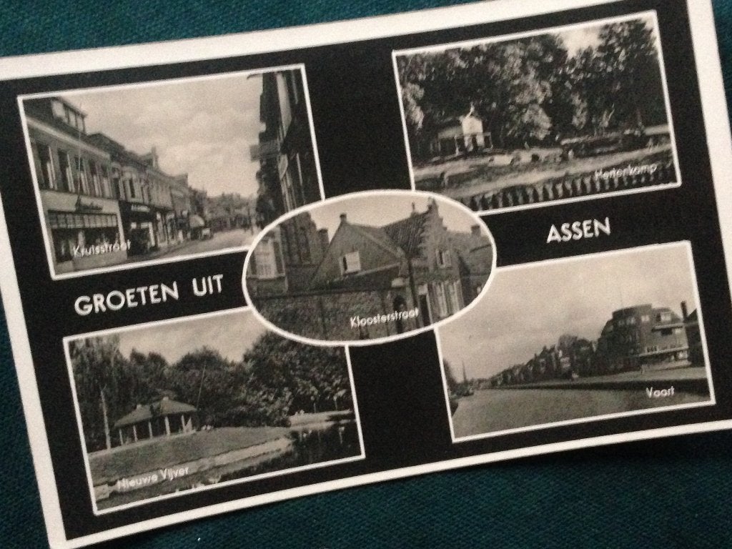 Ansichtkaart met inzetjes van Assen uit 1942, Verzamelen, Ophalen of Verzenden, 1940 tot 1960, Gelopen, Drenthe