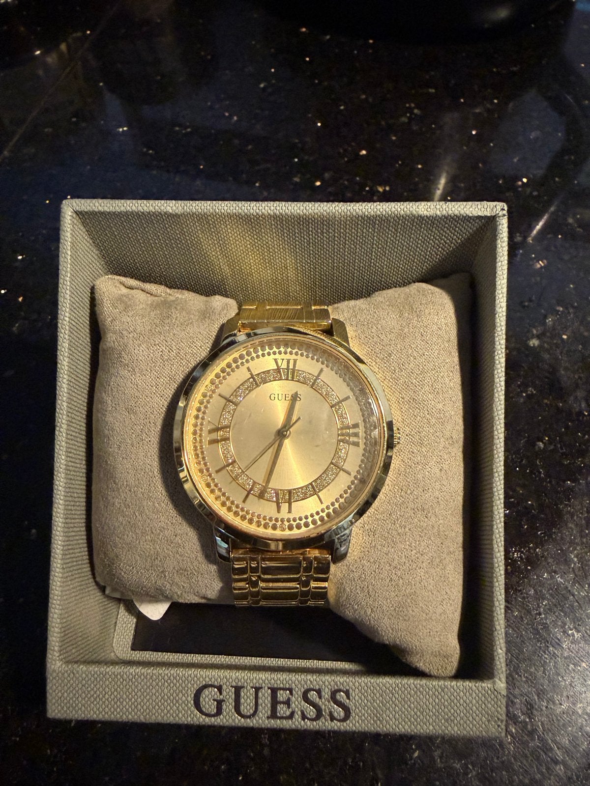 Guess Dames Horloge Goudkleurig met Strass, Sieraden, Tassen en Uiterlijk, Staal, Guess, Polshorloge, Nieuw