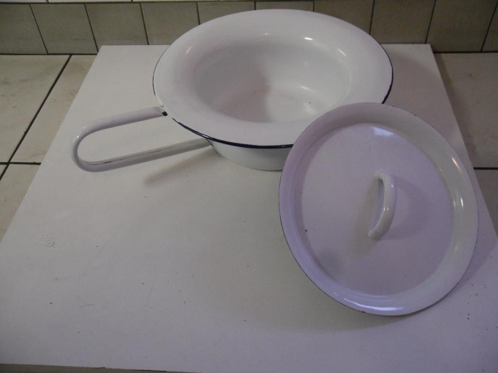 Emaille steek / po in uitmuntende staat, Ophalen of Verzenden