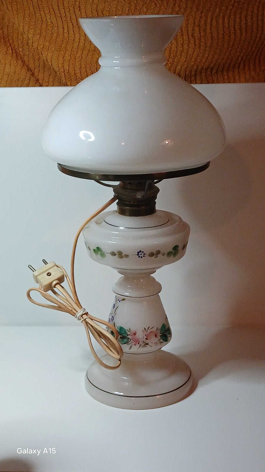 Vintage Elektrische Petroleumlamp Opaalglas Bloemen, Ophalen