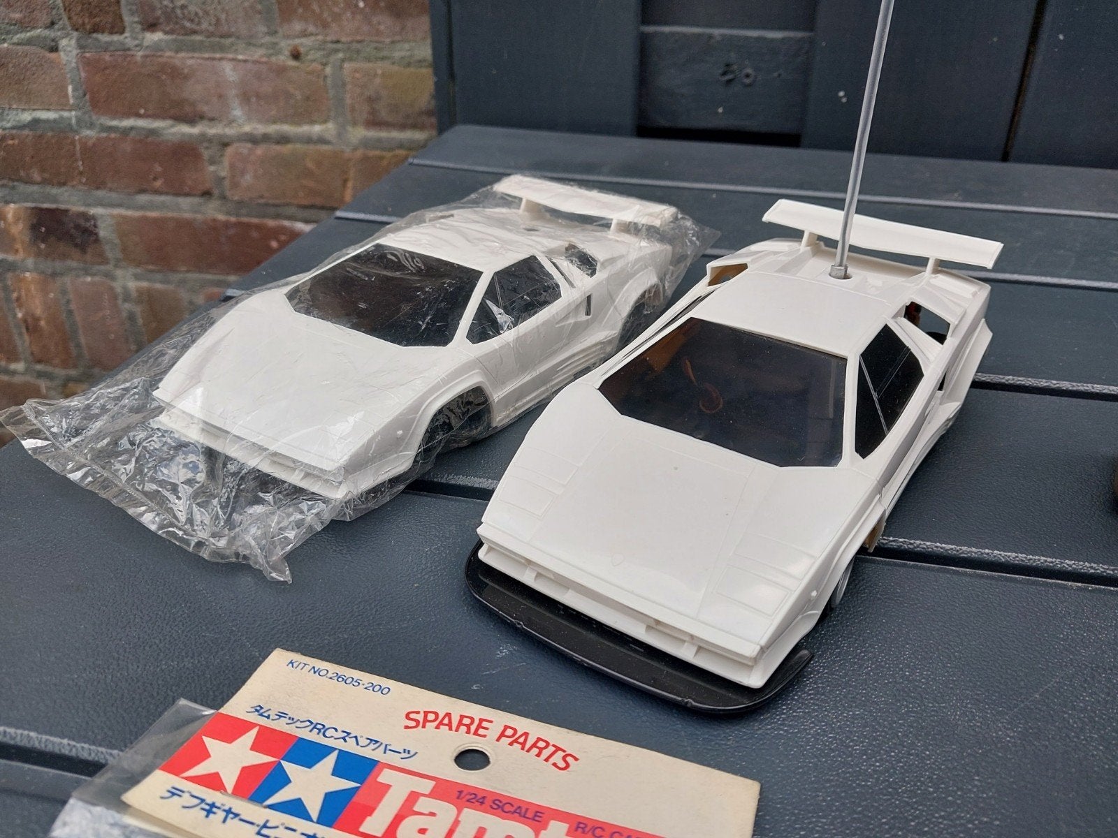 Tamiya lamborghini countach 1988, Hobby en Vrije tijd, Ophalen of Verzenden