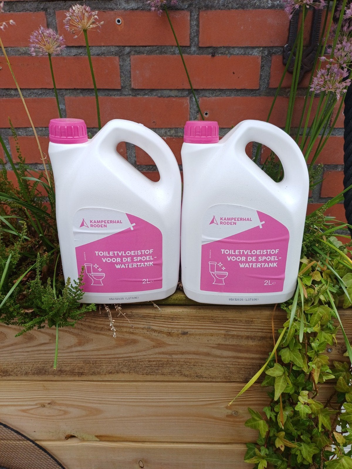 Kampeerhal Roden Toiletvloeistof Spoelwatertank 2x 2L, Ophalen, Nieuw