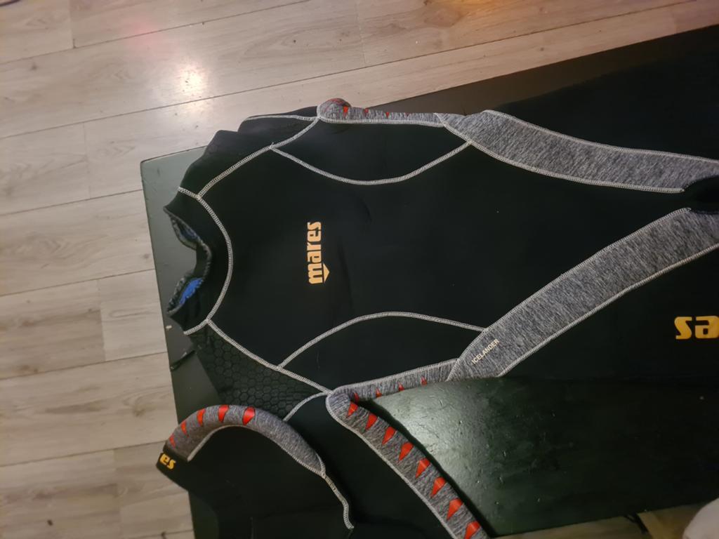 WETSUIT MARES SIZE 6 + HEAD-PIECE  7mm, Watersport en Boten, Duiken, Ophalen of Verzenden, Gebruikt, Duikpak