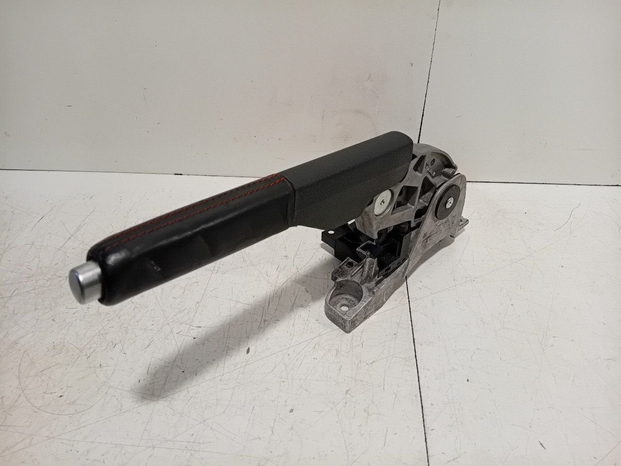 Handremhendel Volkswagen Golf, Onderdelen@venauto.nl, Van der Ven Autorecycling B.V., Gebruikt, Ettenseweg 76, 4706 PB Roosendaal, The Netherlands