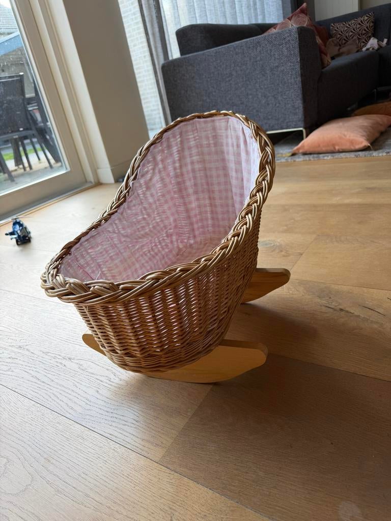 Rieten poppen wieg, Ophalen of Verzenden, Zo goed als nieuw, Overige typen