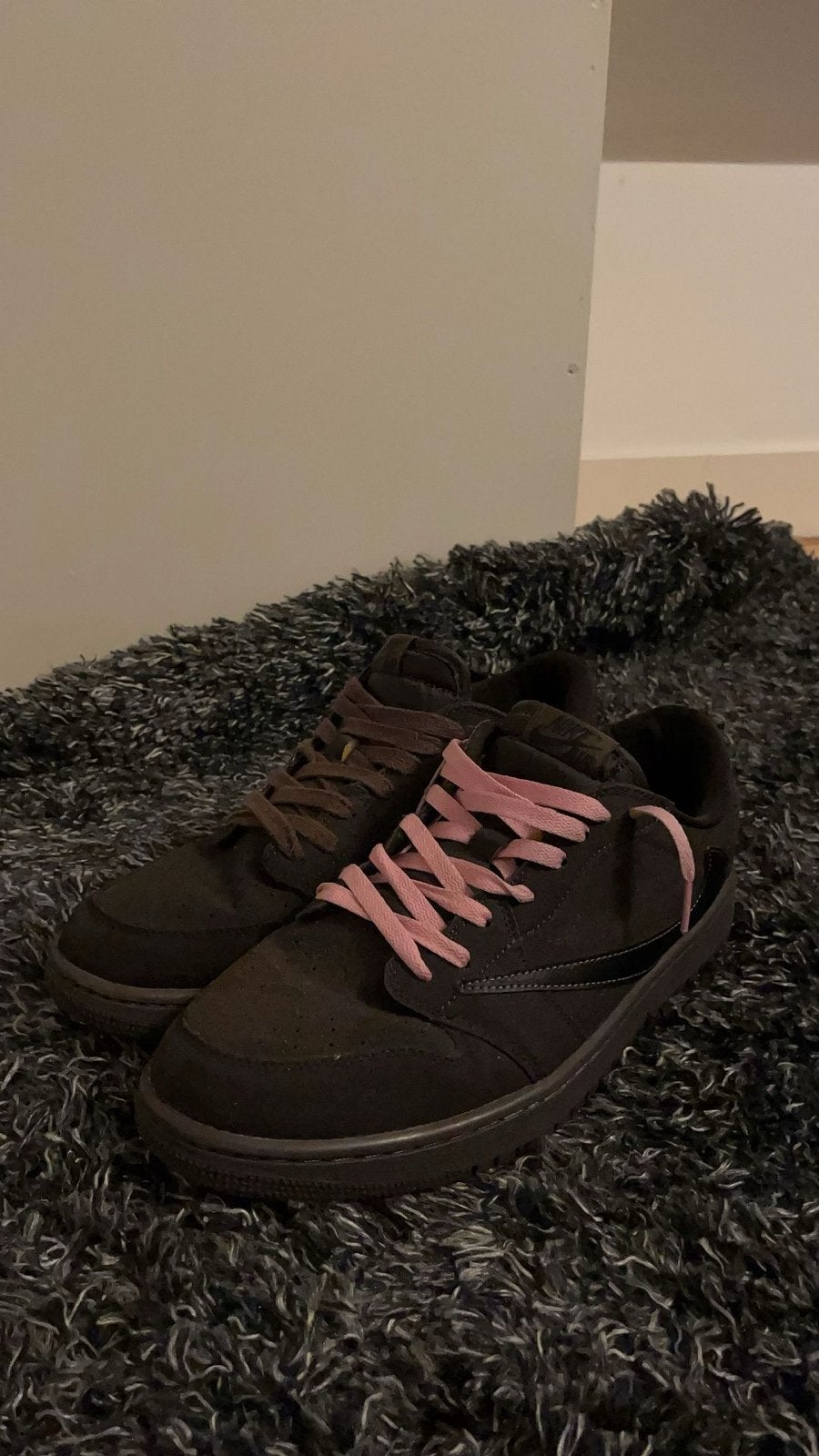 Nike travis scott brown velvet, Bruin, Ophalen of Verzenden, Sneakers of Gympen, Gedragen