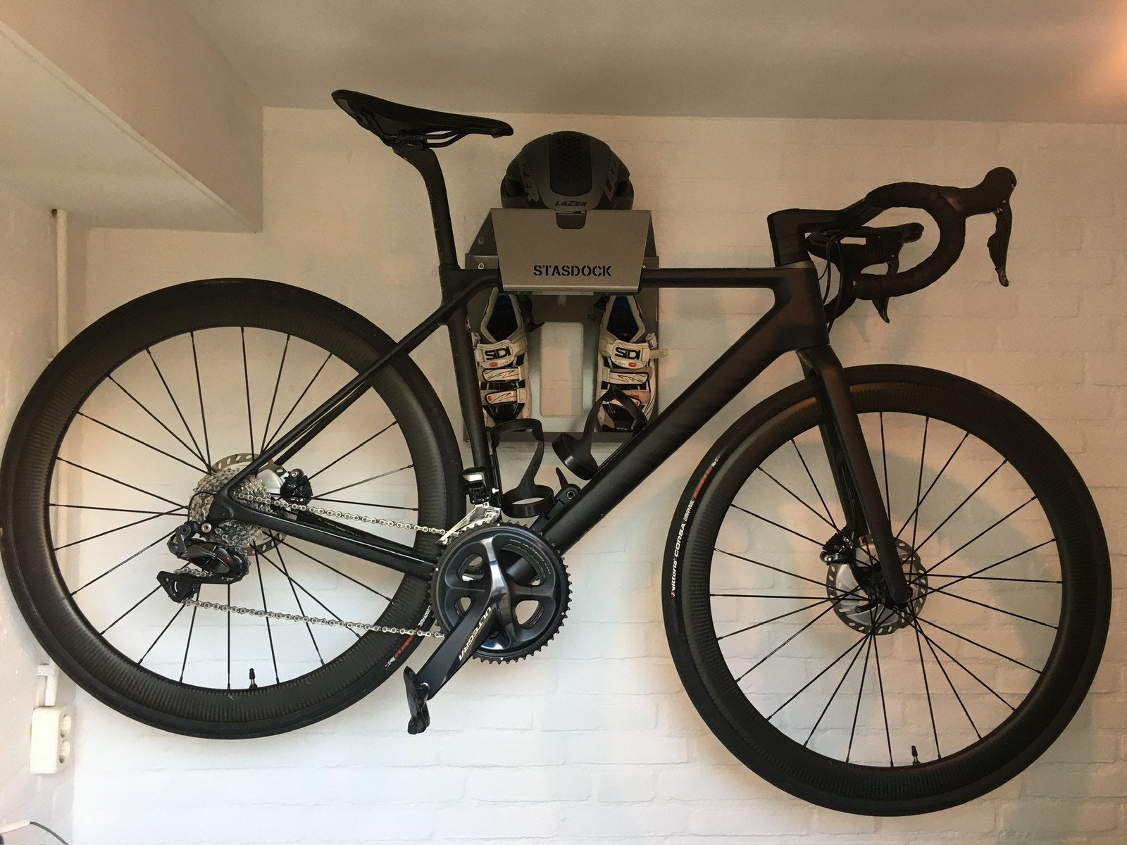 Foto 2 van Canyon Ultimate CF SL 8.0 Di2 Ultegra S