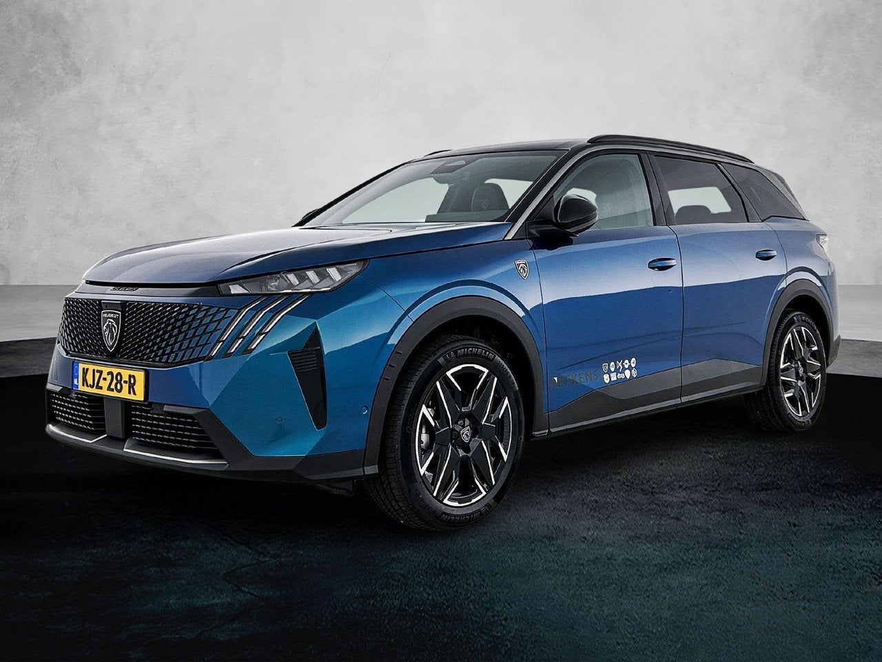 Peugeot 5008 SUV GT Hybrid 145pk Automaat | DEMO | 7 Zitplaa, Auto's, Automaat, 145 pk, Gebruikt, 1199 cc