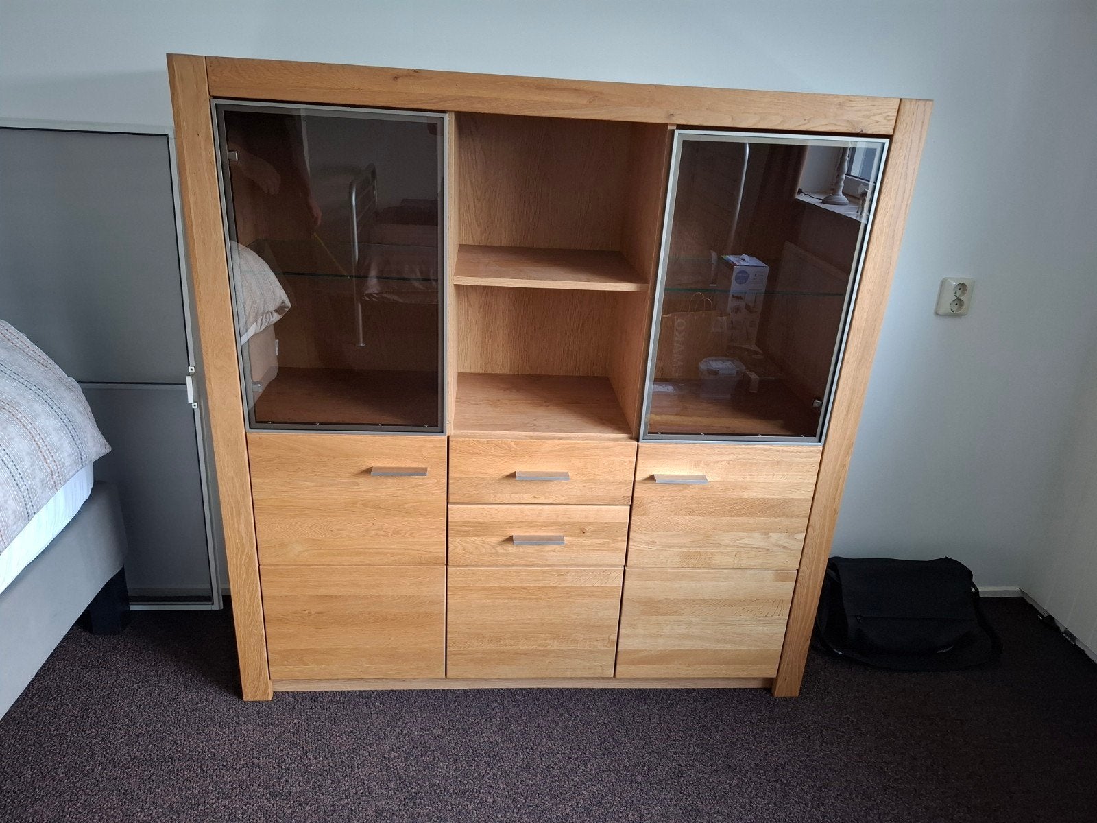Opberg/vitrine kast, Ophalen, Gebruikt, 25 tot 50 cm, Met deur(en)