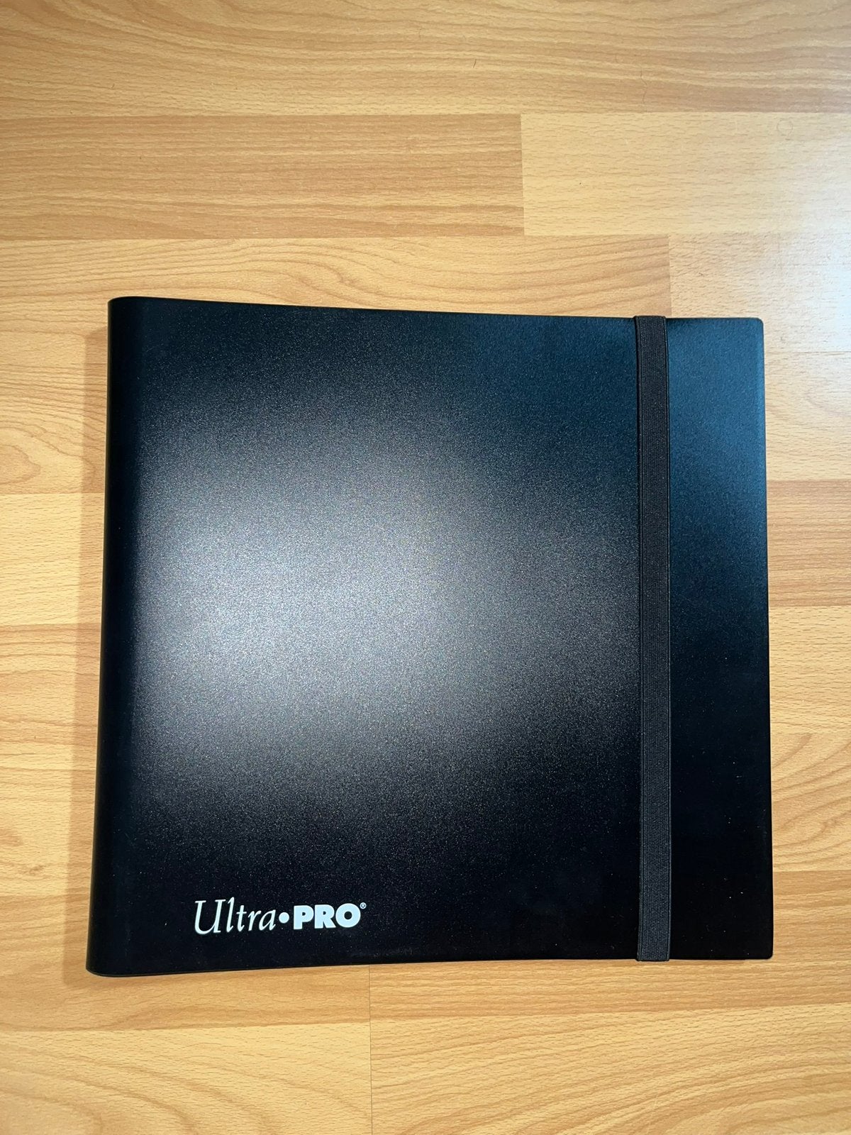 Ultra pro 12 pocket binder map, Ophalen of Verzenden, Zo goed als nieuw