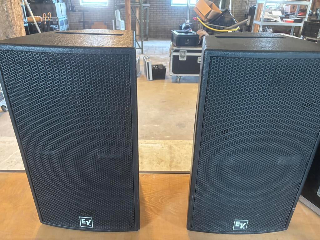 2x Electro Voice RX112 incl. Flightcase, Overige merken, Overige typen, Ophalen of Verzenden, Zo goed als nieuw