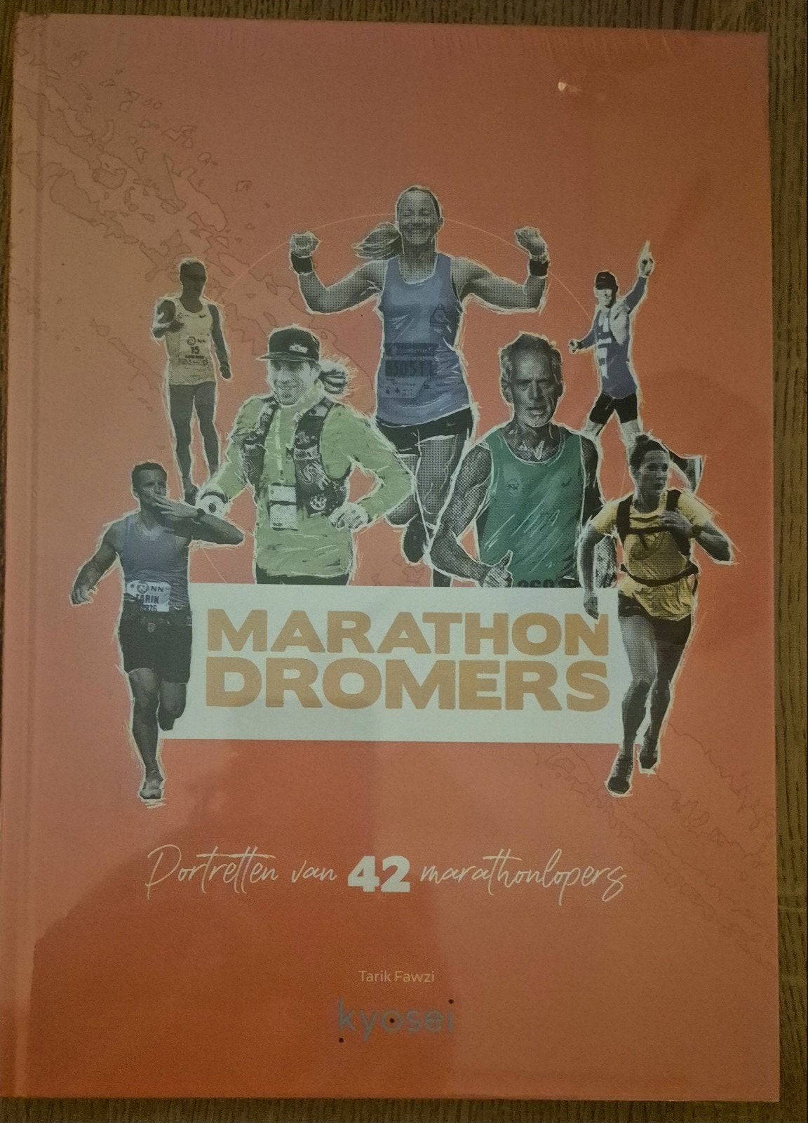 Nieuw: Marathon Dromers - Portretten van 42 marathonlopers, Ophalen of Verzenden, Nieuw, Tarik Fawzi, Lopen en Fietsen