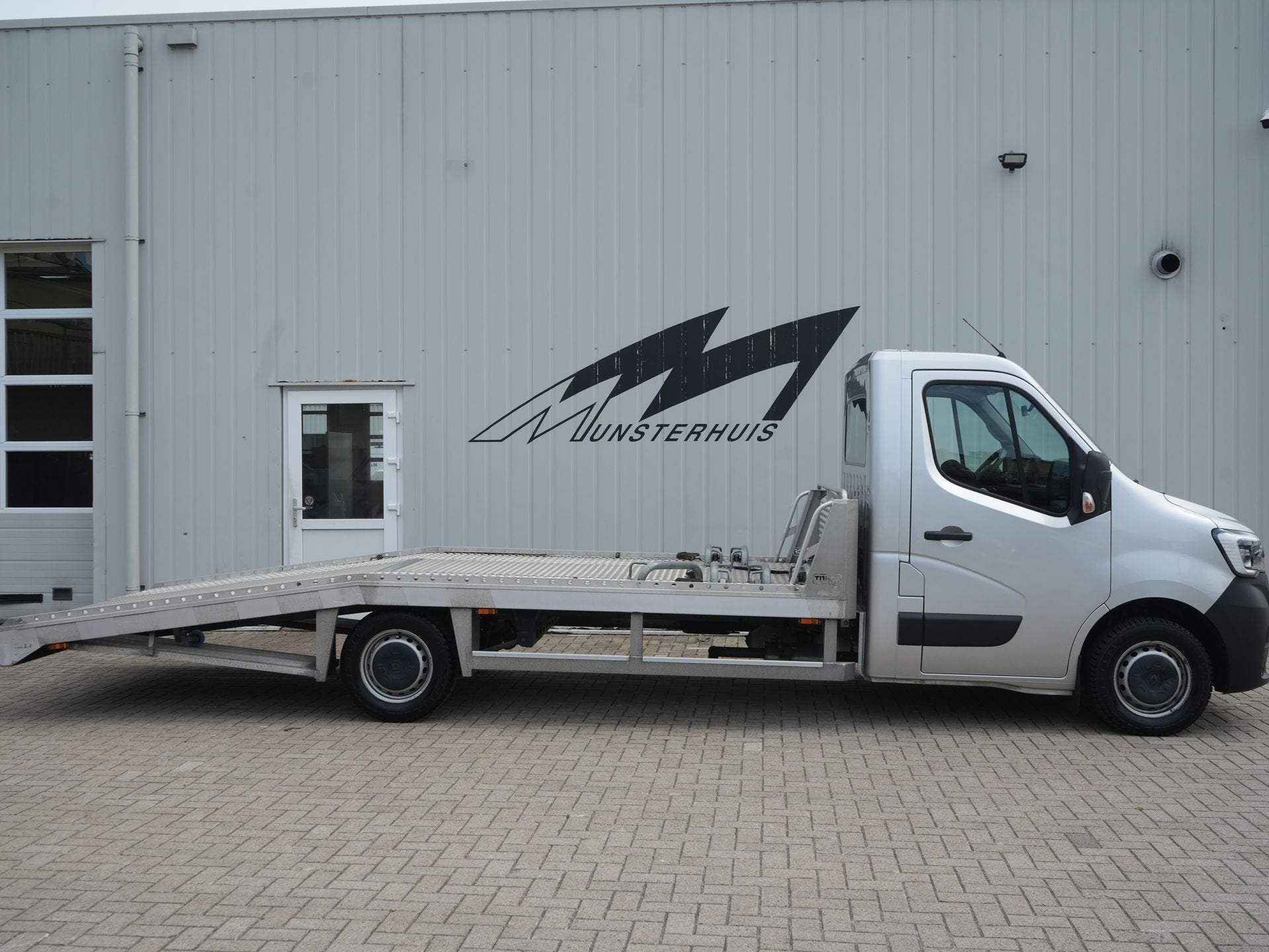 Renault Master T35 2.3 dCi 180 L3 Energy - OPRIJWAGEN - Auto, Auto's, Stof, Gebruikt, 4 cilinders, Origineel Nederlands
