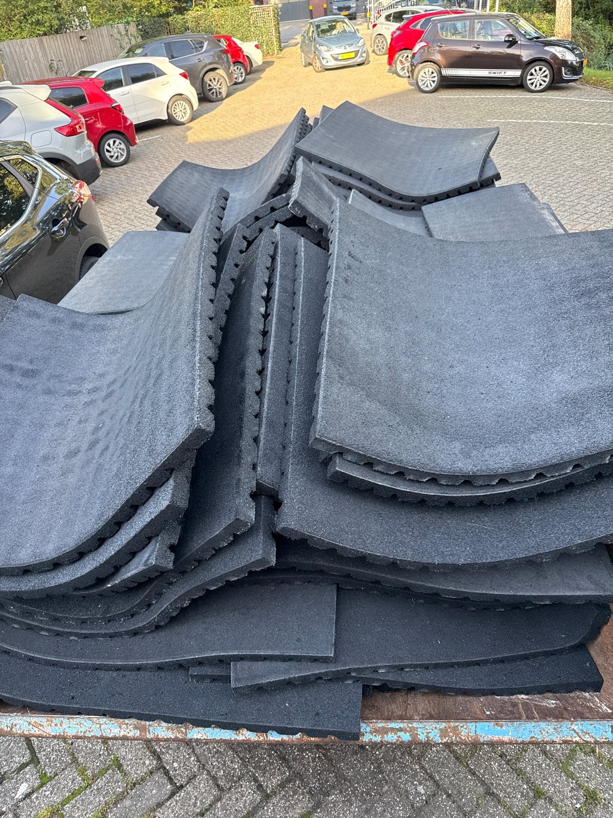 Gebruikte rubberen tegels 1x1M spoed, Ophalen of Verzenden, Gebruikt, Fitnessmat