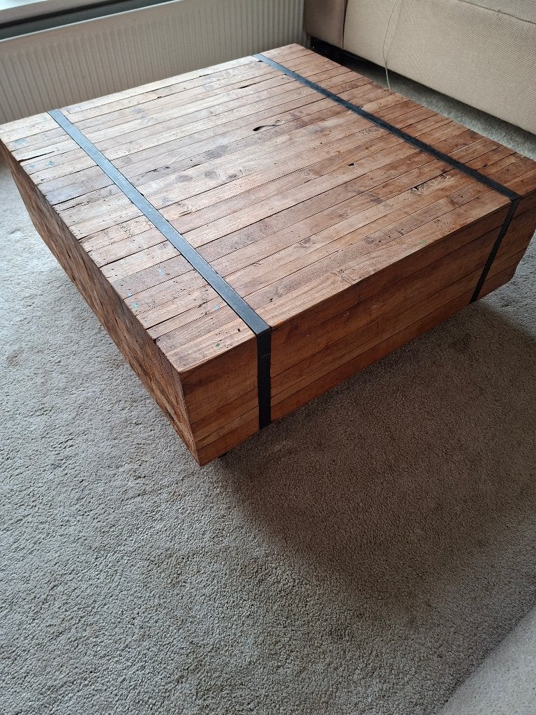 Robuuste salontafel, Huis en Inrichting, Tafels | Salontafels, Ophalen, Gebruikt, 50 tot 100 cm, Vierkant