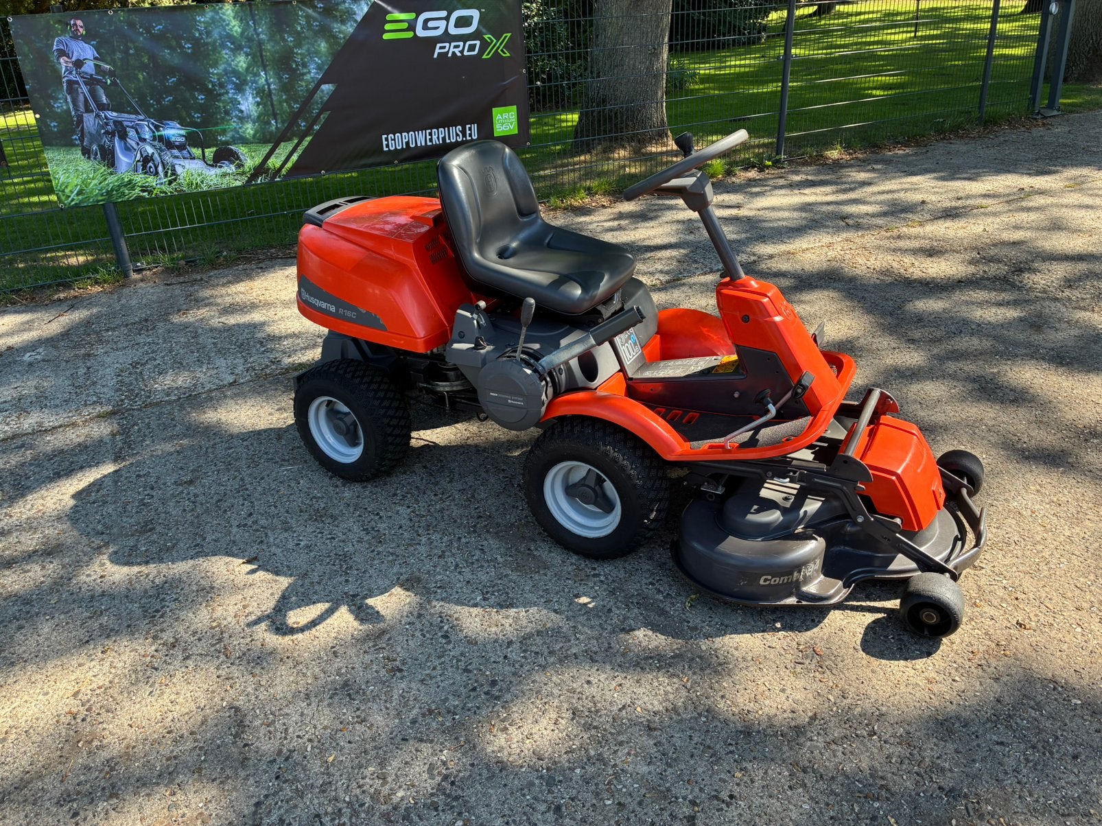 Husqvarna rider R16 zitmaaier benzine, Ophalen, Zo goed als nieuw, Mulchfunctie, 90 tot 120 cm