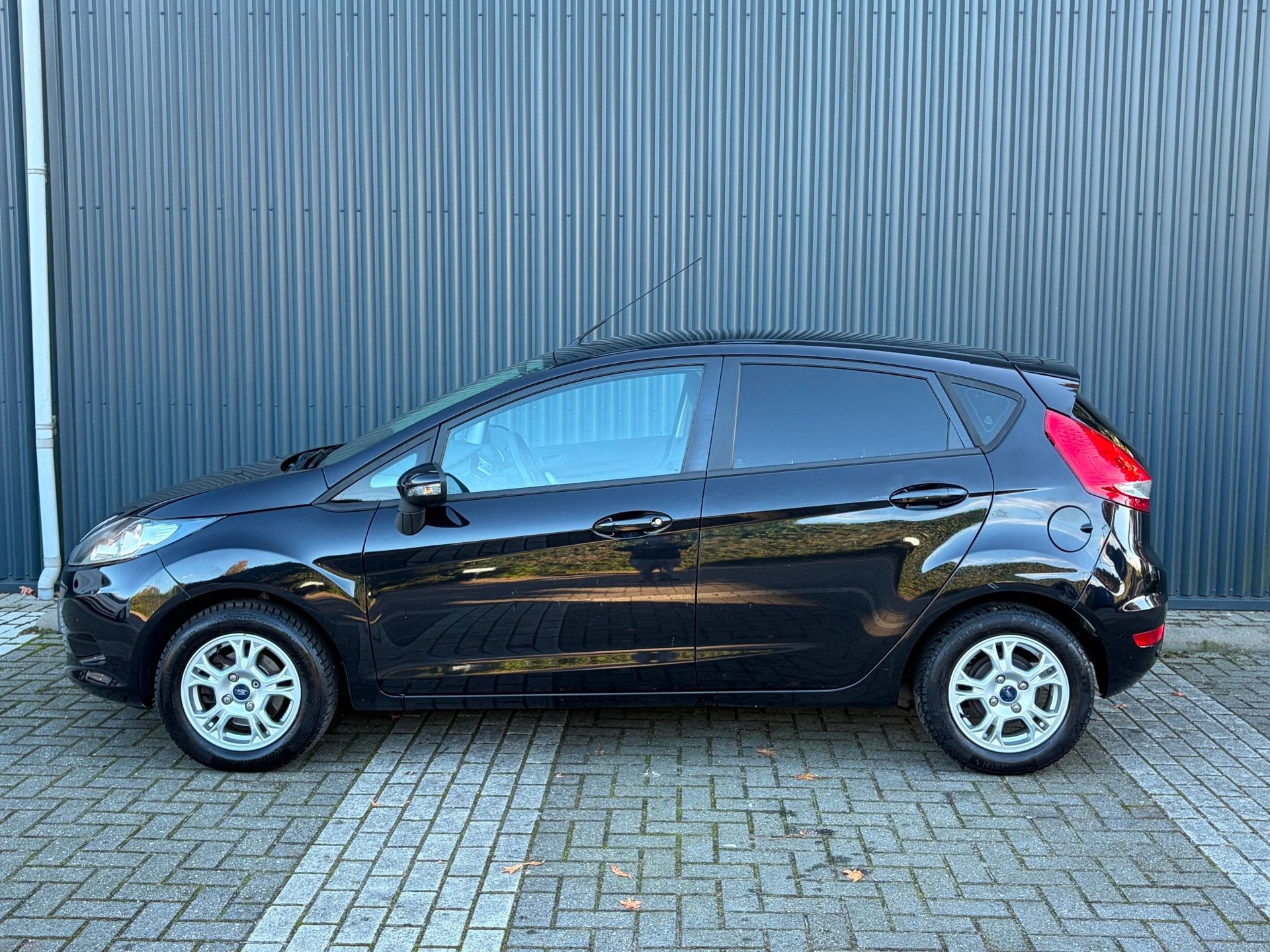Foto 7 van Ford Fiesta 1.25 | NAP Carplay Velgen PDC Airco
