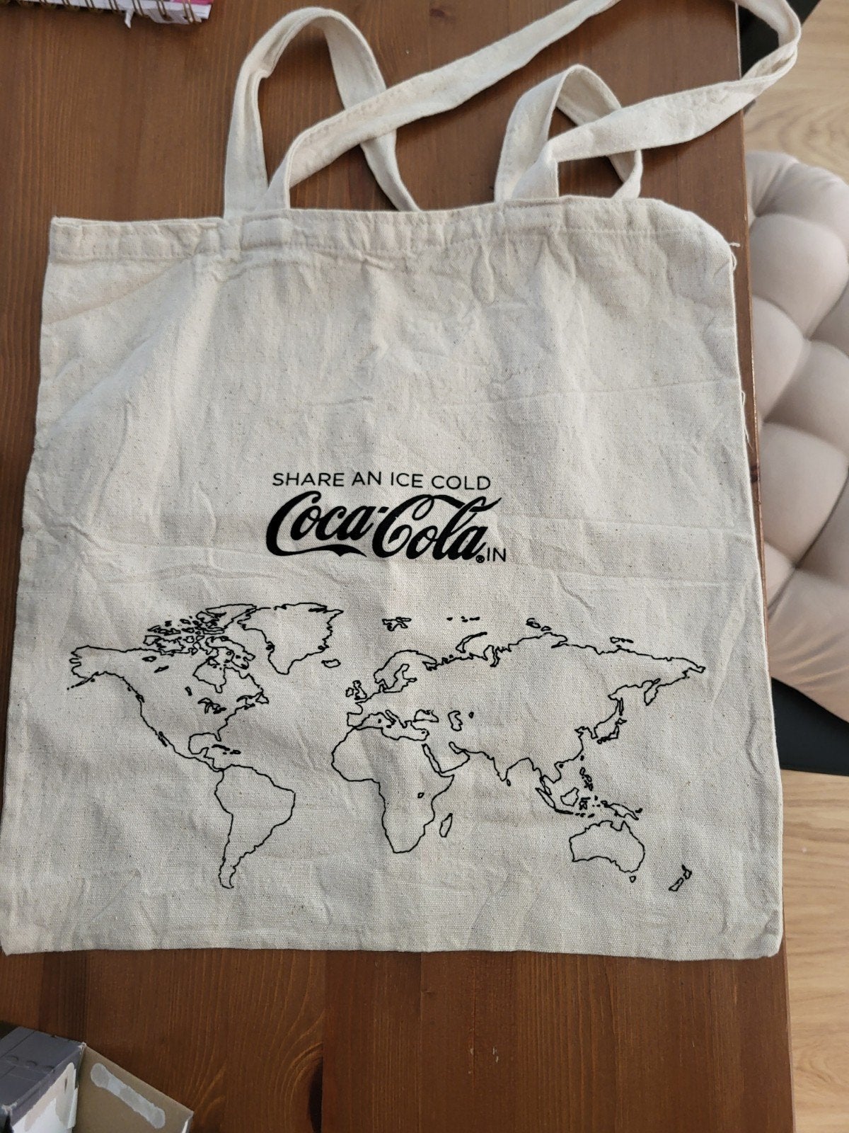 Coca cola tasje, Ophalen of Verzenden, 30 cm of meer, Minder dan 35 cm