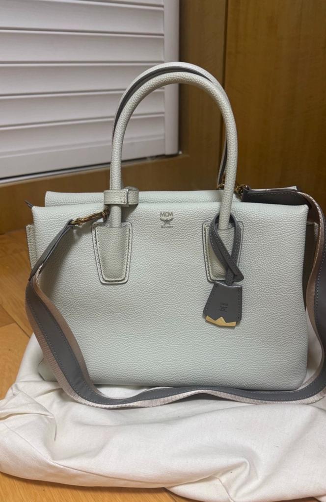 Mcm milla leather tote tas,schoudertas, Sieraden, Tassen en Uiterlijk, Tassen | Damestassen, Ophalen of Verzenden, Zo goed als nieuw