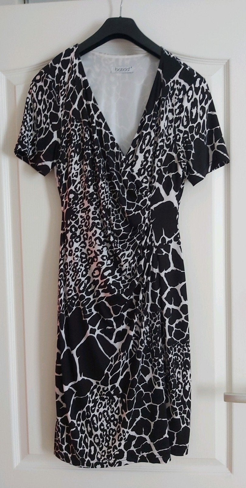 jurkje 38/40, Kleding | Dames, Jurken, Maat 38/40 (M), Zwart, Ophalen of Verzenden, Zo goed als nieuw