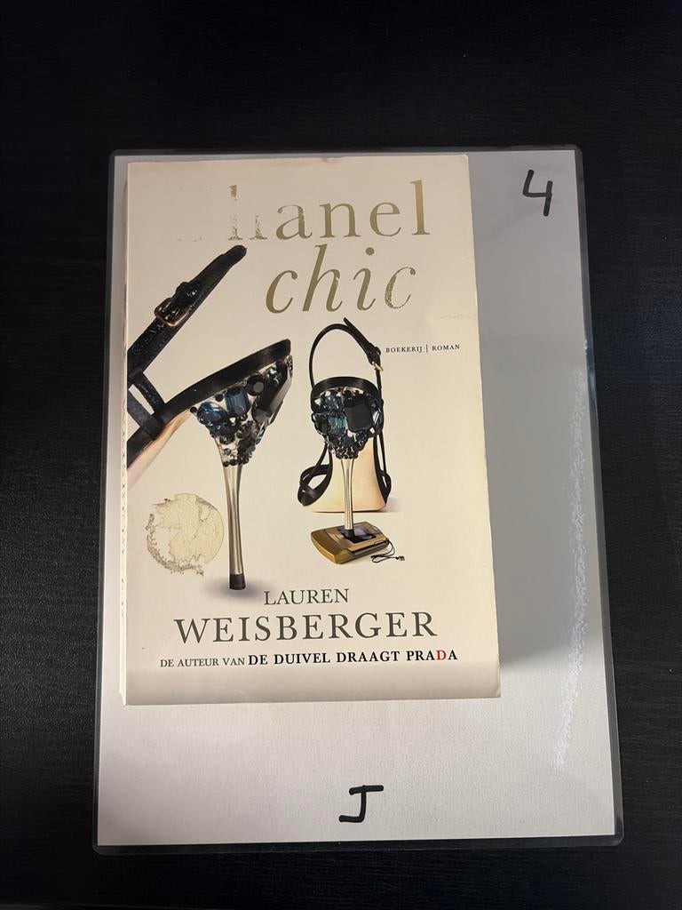 Chanel Chic - Lauren Weisberger (De Duivel Draagt Prada), Boeken, Ophalen of Verzenden, Gelezen, Nederland