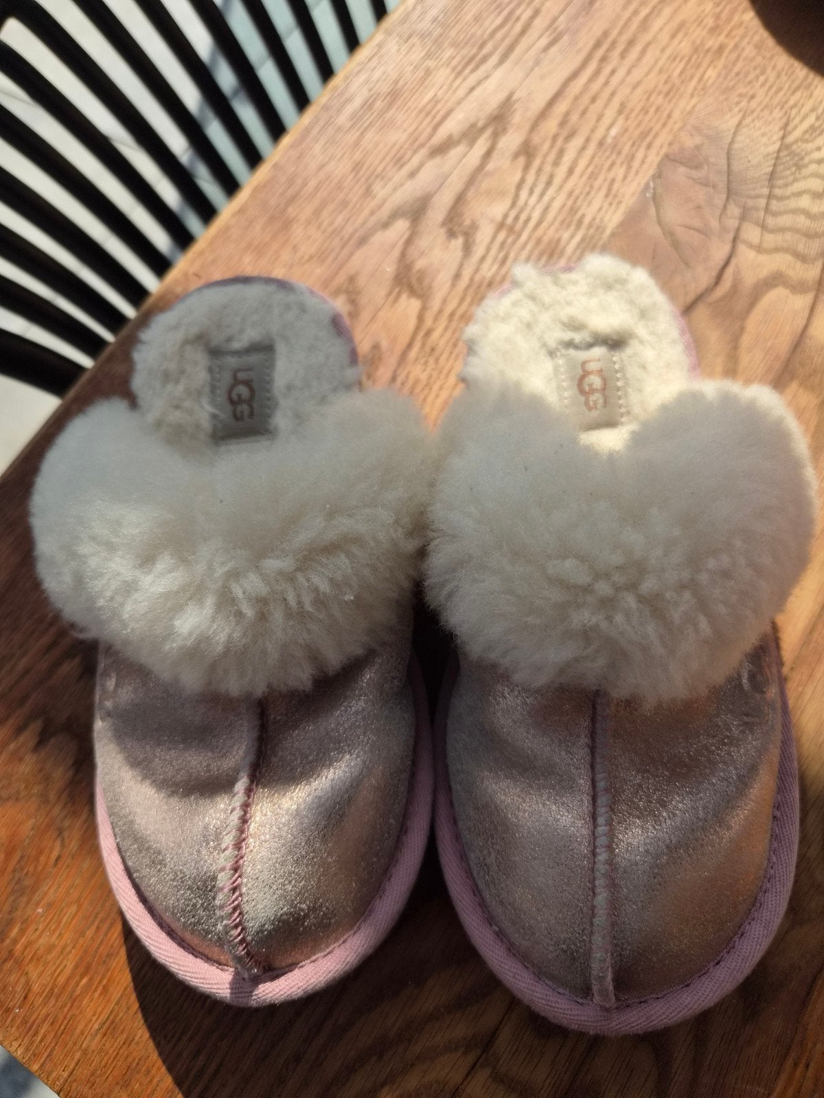 Ugg sloffen roze maat 31, UGG, Meisje, Schoenen, Ophalen of Verzenden