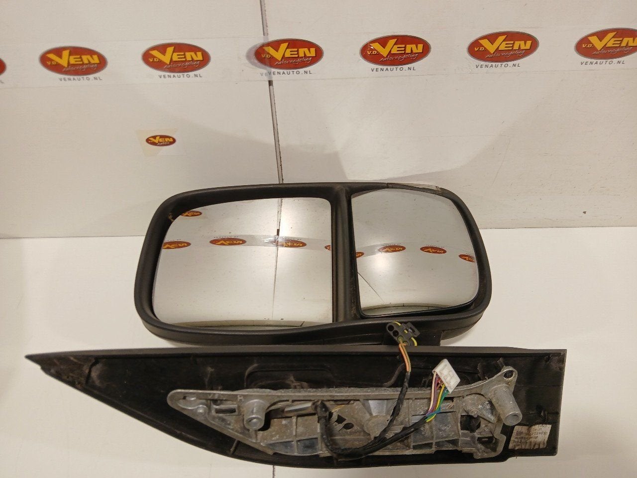 Spiegel buiten rechts elektrisch Iveco New Daily, Onderdelen@venauto.nl, Van der Ven Autorecycling B.V., Gebruikt, Ettenseweg 76, 4706 PB Roosendaal, The Netherlands