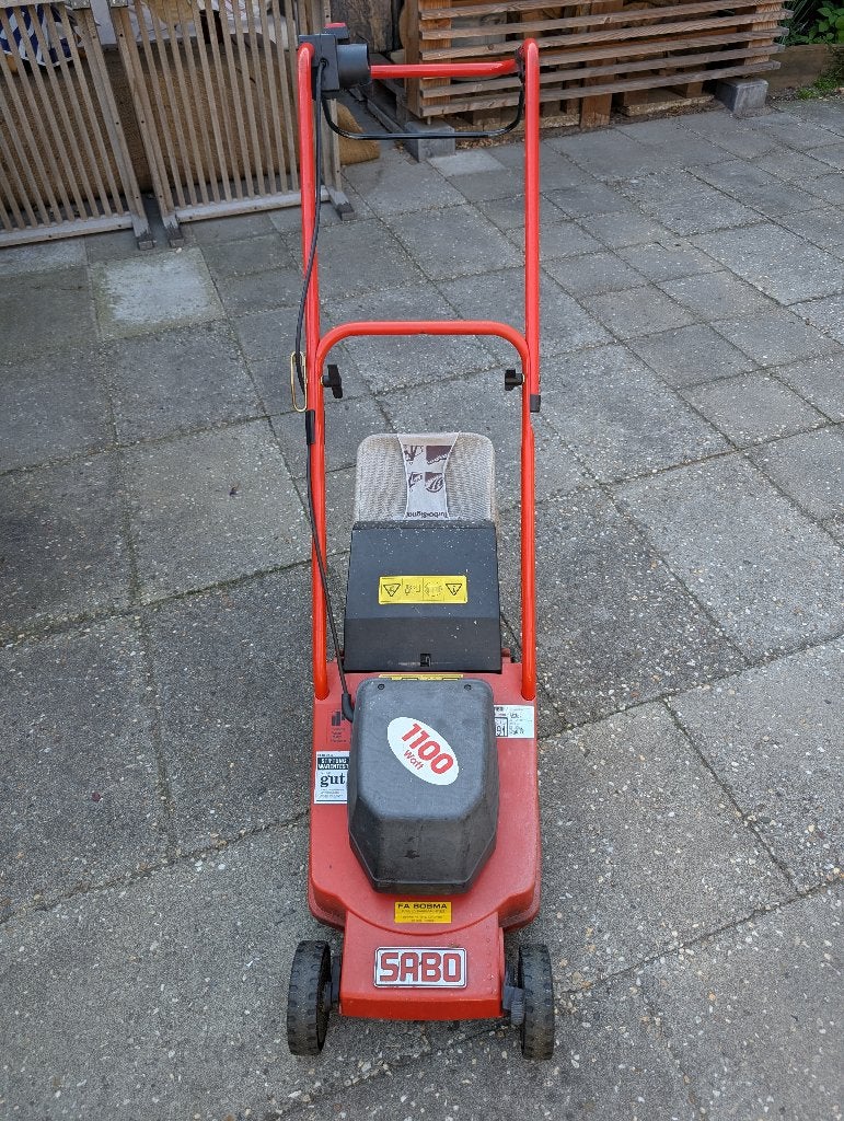 Grasmaaier, Cirkelmaaier, Gebruikt, Elektrische grasmaaier, Opvangzak
