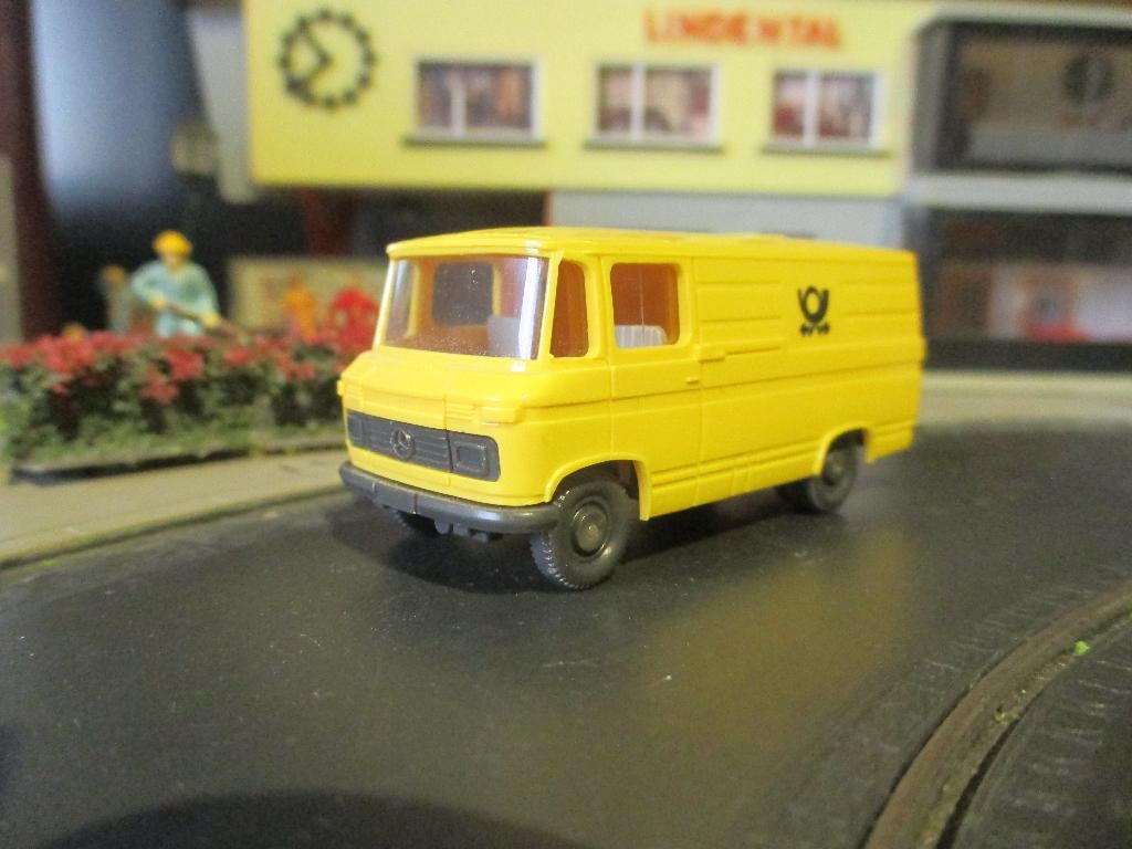 MB T2 L 406 - Wiking 477-26 Post met afwijkende posthoorn, Ophalen of Verzenden, Zo goed als nieuw, Bus of Vrachtwagen, Wiking