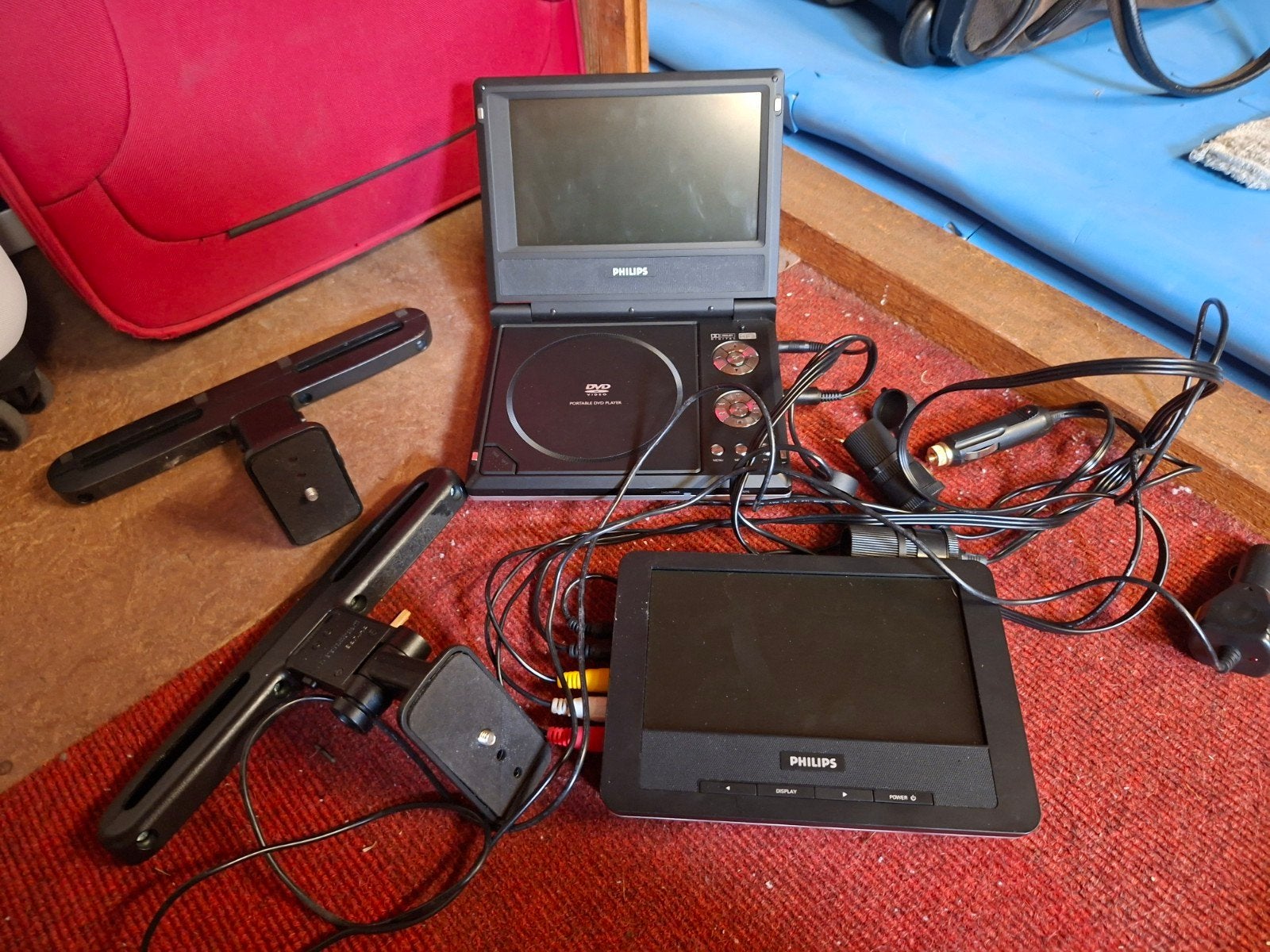 Philips Draagbare DVD Speler met extra scherm, Dvd-speler, Philips, Gebruikt, Draagbaar