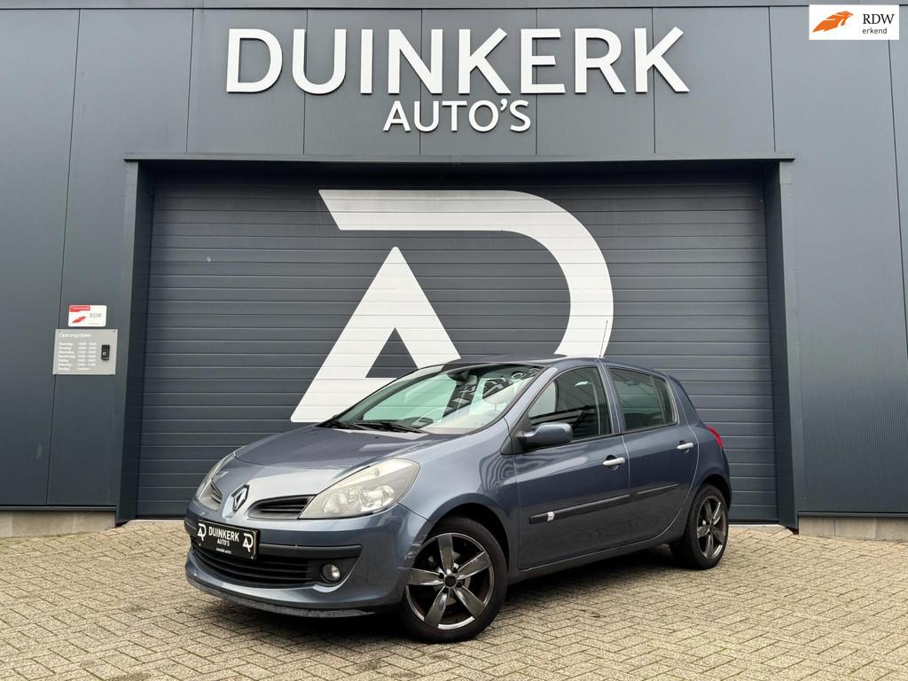 Renault Clio 1.6-16V Team Spirit | Airco, Voorwielaandrijving, Gebruikt, Zwart, 4 cilinders