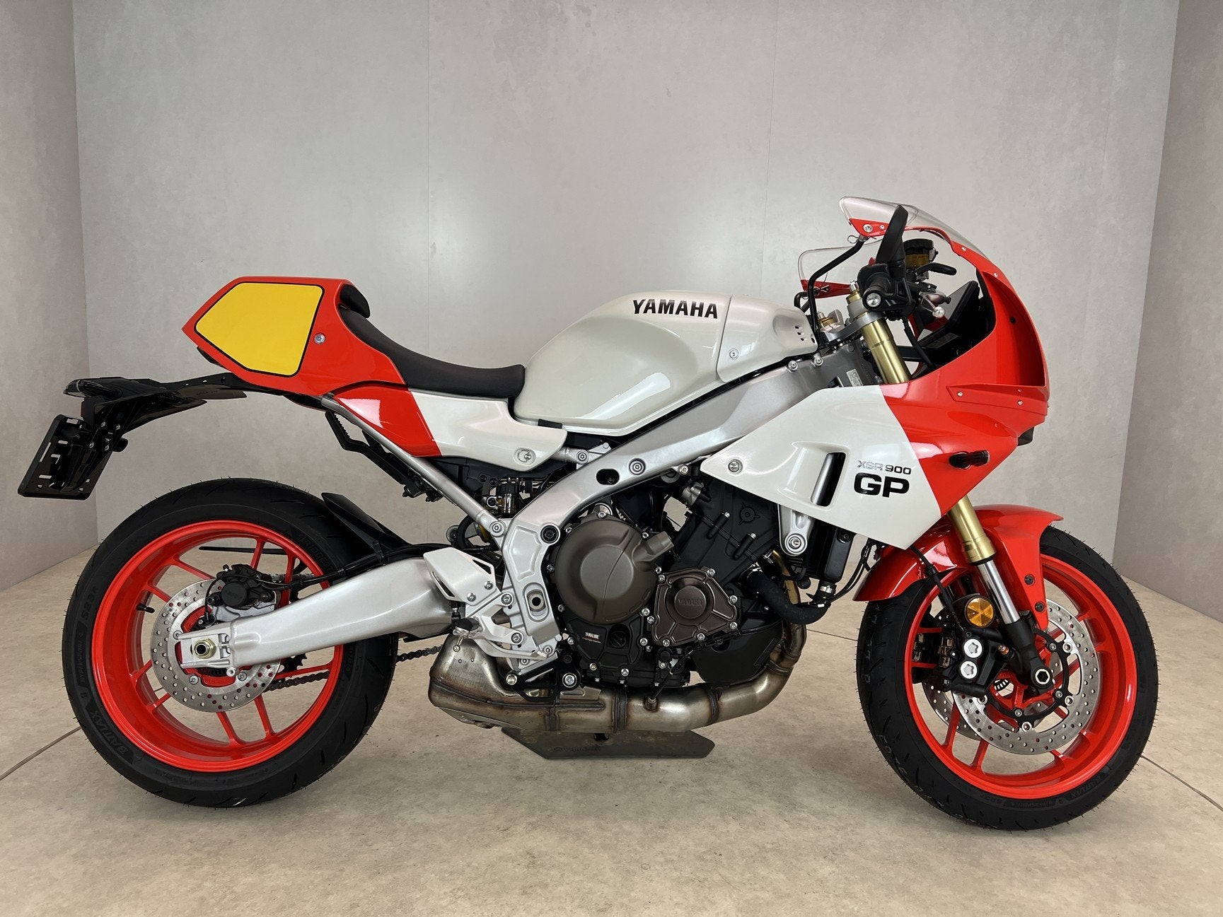 Yamaha XSR 900 GP (bj 2026), Motoren, Klantenservice@yamaha-motor.nl, Koolhovenlaan 101
1119 NC  Schiphol-Rijk, NL, Naked bike