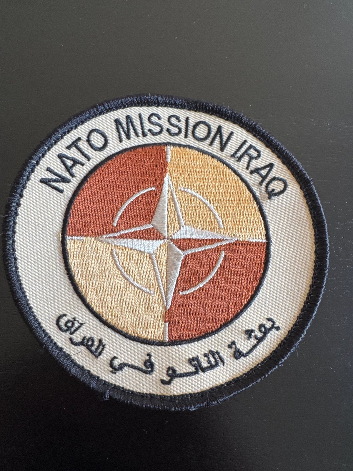 NATO Mission Irak Patch, Ophalen of Verzenden, Landmacht, Overige gebieden, Embleem of Badge