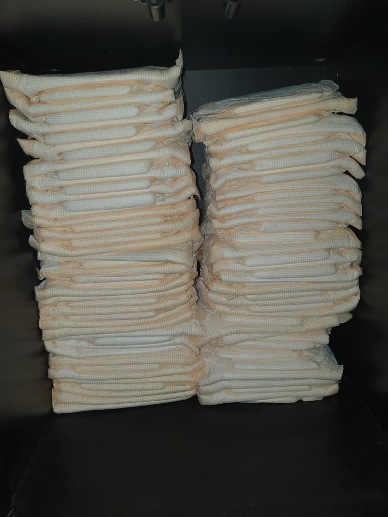 84 x in leg luiers, Kleding | Dames, Kledinghangers, Ophalen of Verzenden, Nieuw, Hout
