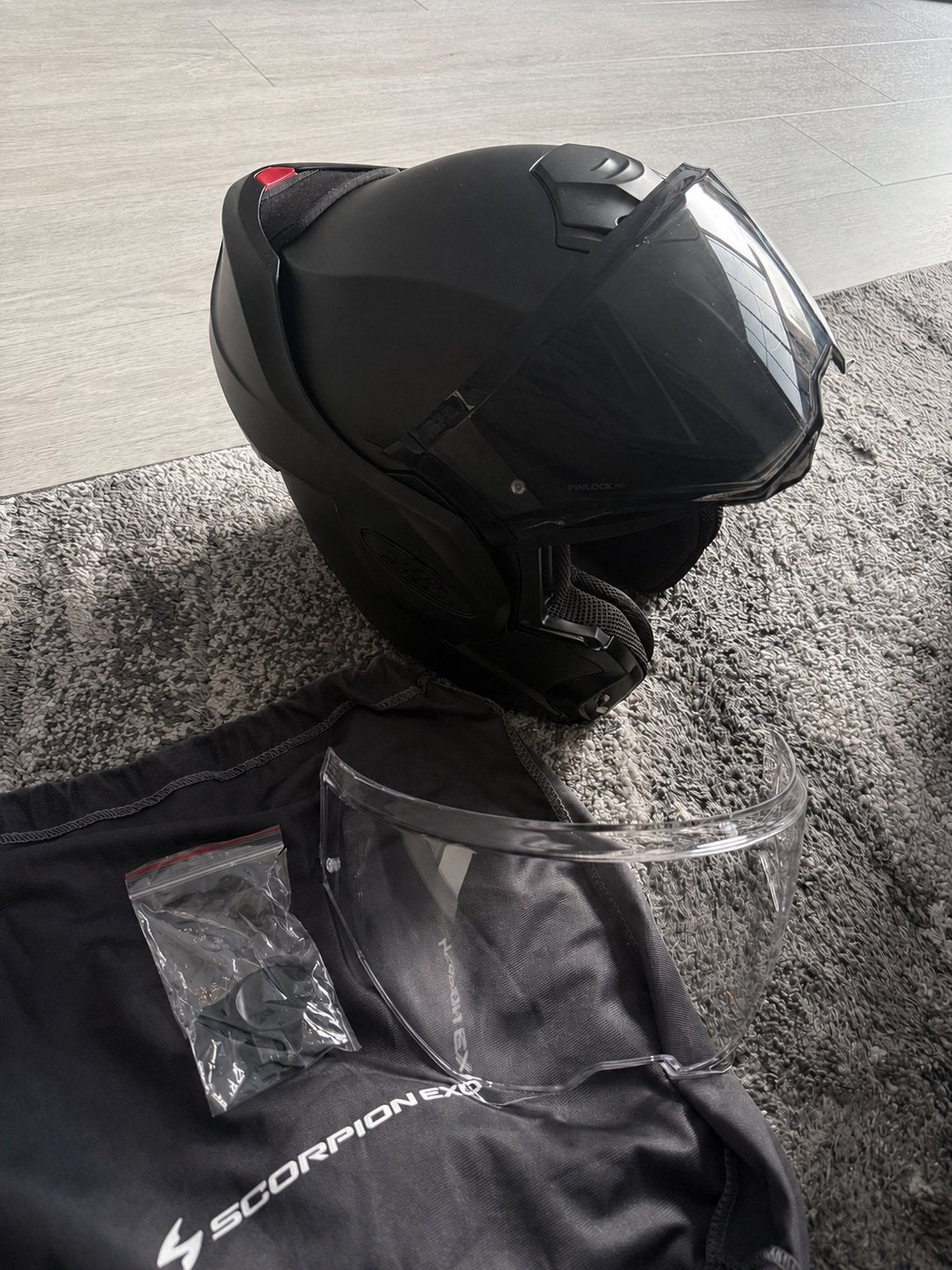 ZGAN SCORPION EXO-TECH MATT BLACK HELM MAAT L, Motoren, Kleding | Motorhelmen, Ophalen of Verzenden, Tweedehands, Systeemhelm