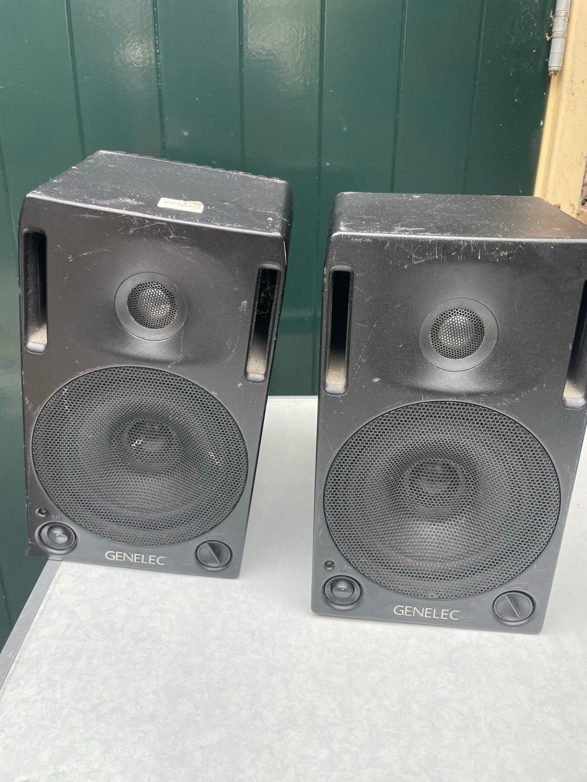 Genelec 1029A Studiomonitoren - Gebruikt, Studiomonitor, Gebruikt, Inclusief kabels, Minder dan 60 watt