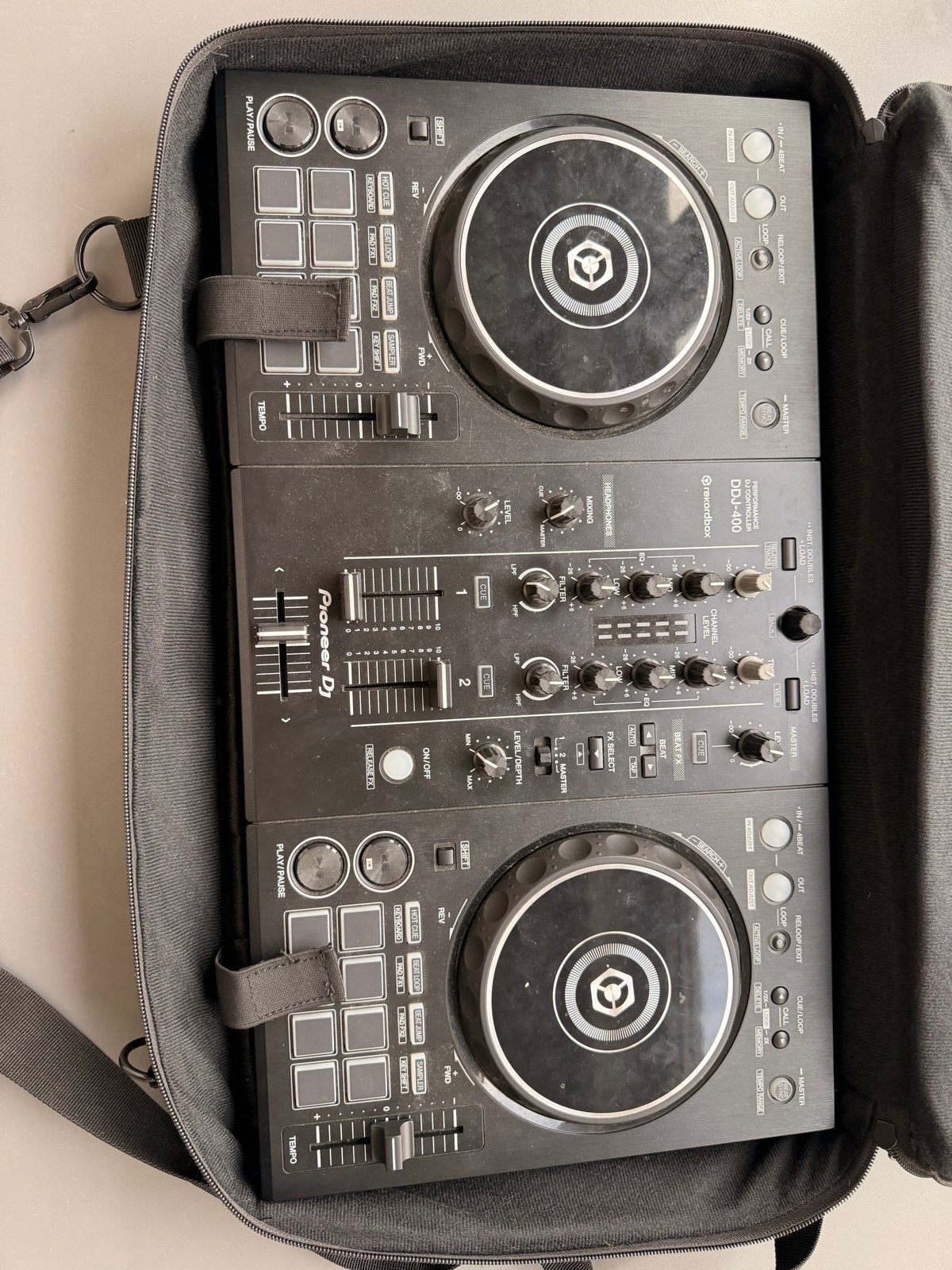Pioneer DDJ-400 DJ Controller met Draagtas