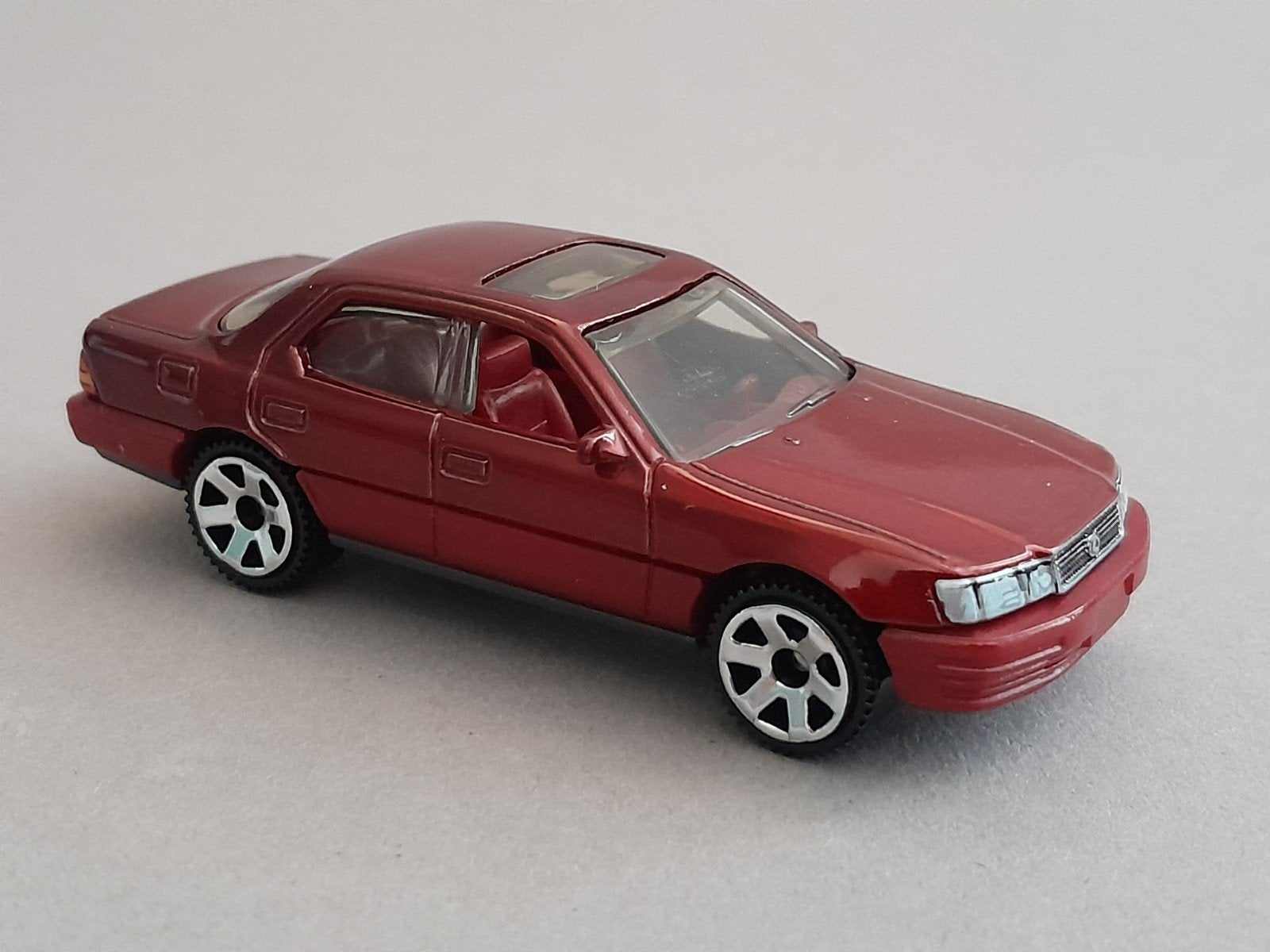 Matchbox '94 Lexus LS400.  Rood.      Matchbox, Ophalen of Verzenden, Nieuw, Auto