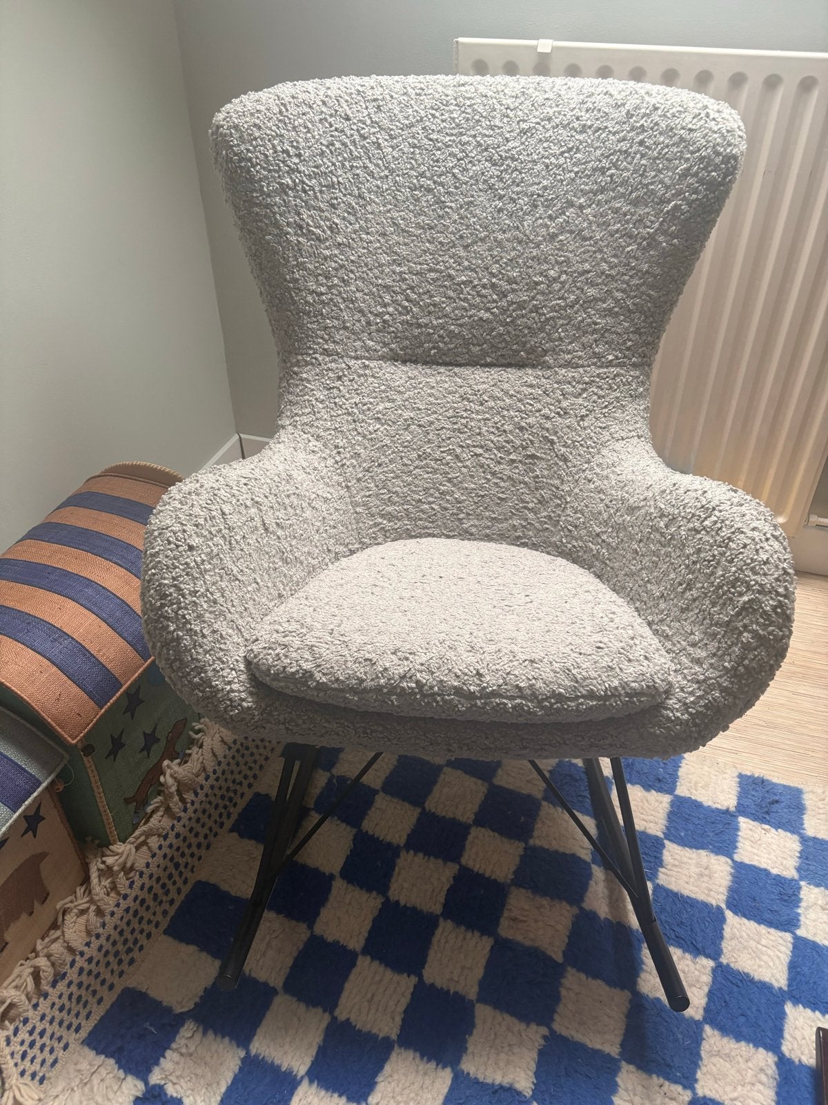 Westwing Schommelstoel in Grijze Teddystof - Zo goed als nie, Ophalen, 100 tot 125 cm, Zo goed als nieuw, 75 tot 100 cm