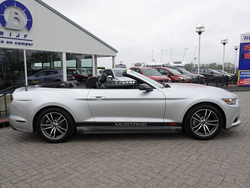 Ford Mustang Convertible 2.3 EcoBoost 310PK AUTOM. | VOL LEE, Auto's, Automaat, 309 pk, Achterwielaandrijving, Gebruikt
