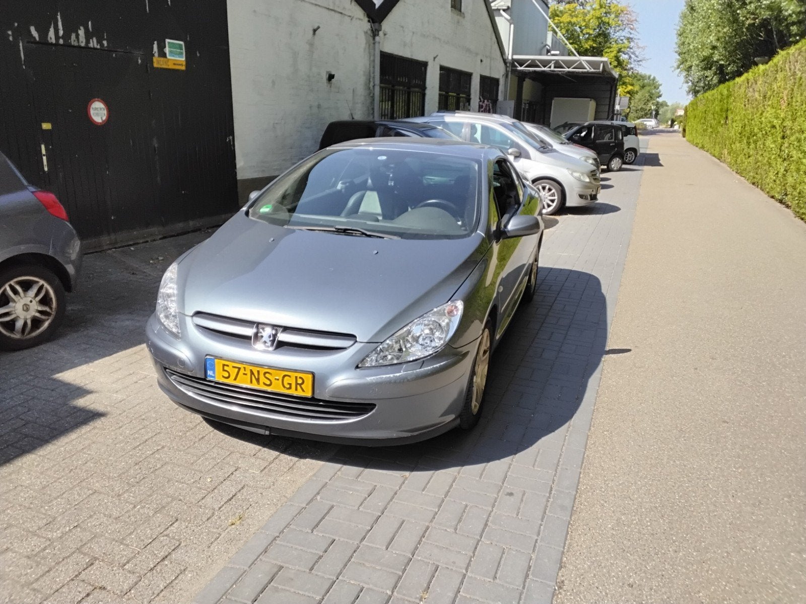 Peugeot 307 2.0 16V CC 2004 Grijs, Voorwielaandrijving, Zwart, 4 cilinders, Cabriolet