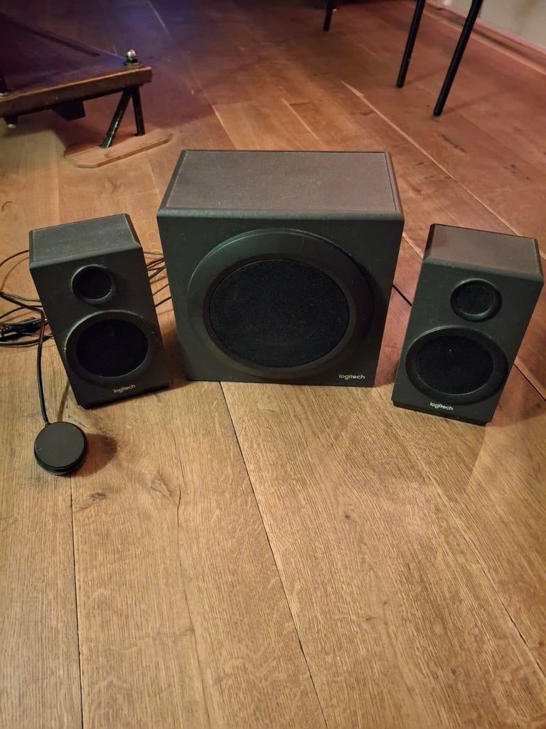 Logitech Z333 speakerset met subwoofer, Audio, Tv en Foto, Luidsprekers, Ophalen, Gebruikt, Overige merken