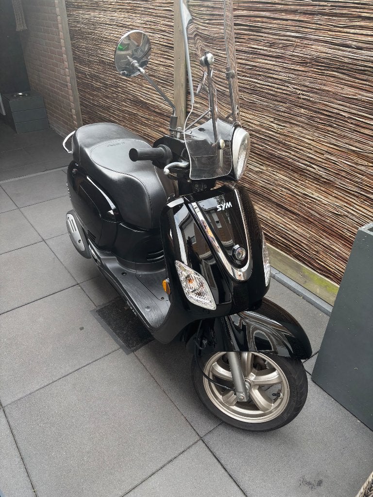 Te koop Sym fiddle 3, Fietsen en Brommers, Scooters | SYM, Gebruikt, Fiddle, Maximaal 45 km/u, Benzine, Ophalen