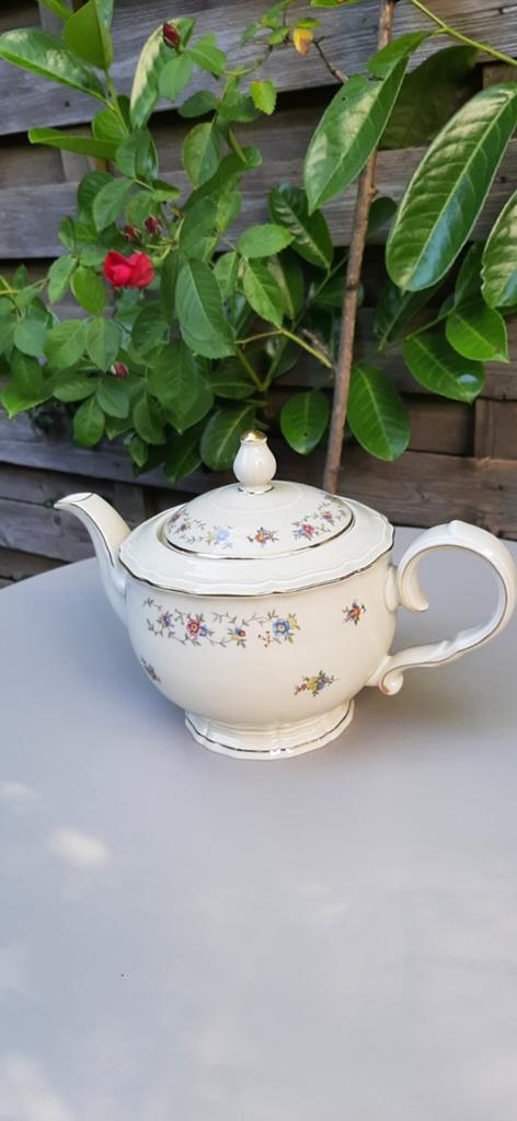 Vintage Johann Haviland Bavaria theepot met bloemmotief, Antiek en Kunst, Ophalen of Verzenden