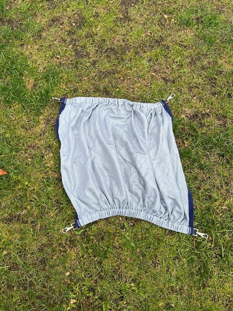 Uv-werende buikflap vliegendeken. €7,5, Verzenden