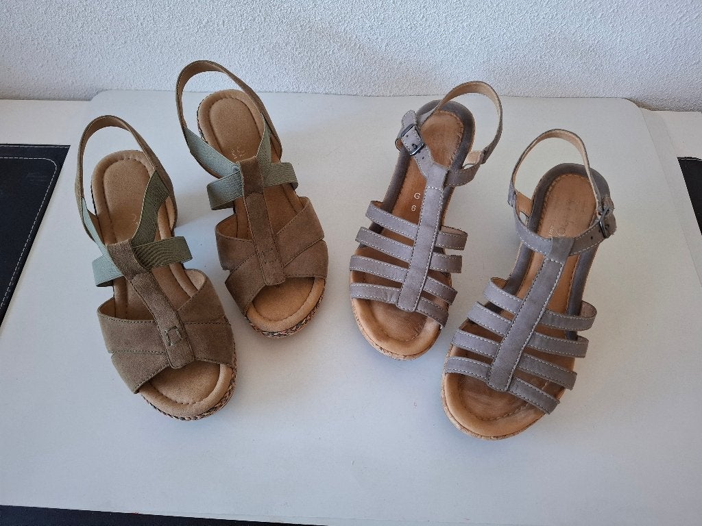 2 x Gabor MAAT 39 sandalen Taupe grijs en Khaki groen beige, Kleding | Dames, Schoenen, Overige kleuren, Verzenden, Gabor, Sandalen of Muiltjes