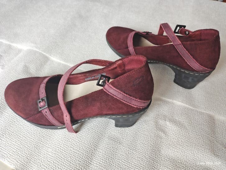 Loints of Holland, 41, donkerrood, pumps, kleine hak., Kleding | Dames, Pumps, Overige kleuren, Loints of holland, Ophalen of Verzenden