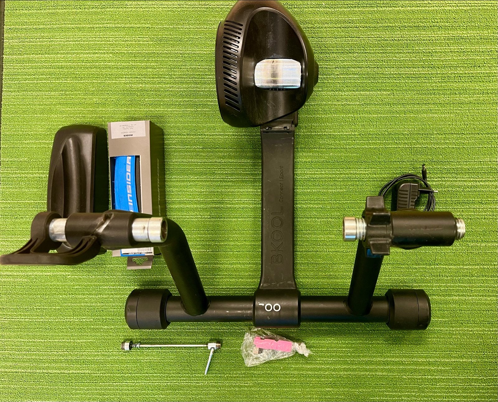 Bkool fietstrainer met nieuwe band, Sport en Fitness, Ophalen, Zo goed als nieuw, Overige typen