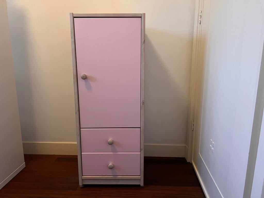 Boekenkastje Lifetime white wash met roze deurtjes/laatjes, Minder dan 75 cm, Zo goed als nieuw, Minder dan 50 cm, Ophalen
